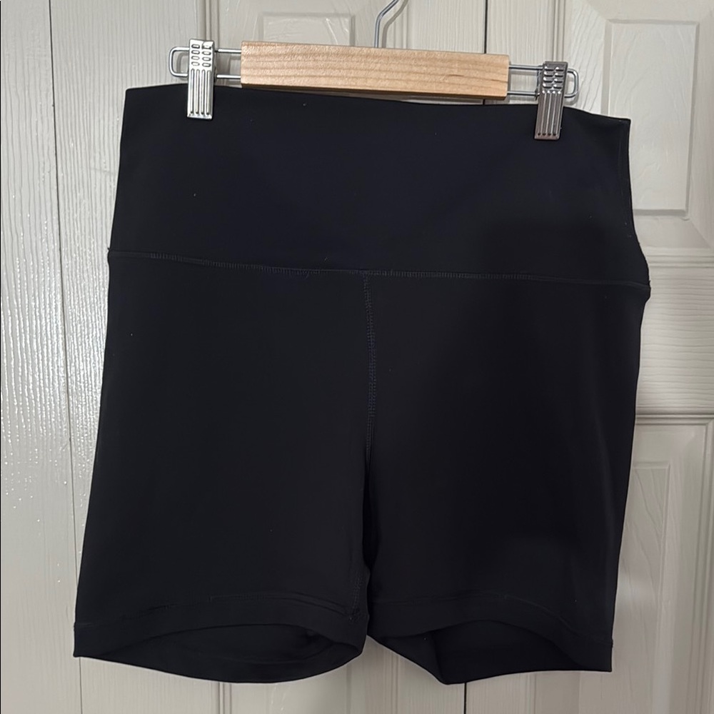 Black Bike Shorts with High Waist and Stretch Fabric